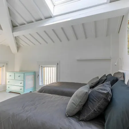 The White House - Business And Charme Apartamento