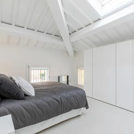 Apartman The White House - Business And Charme *
